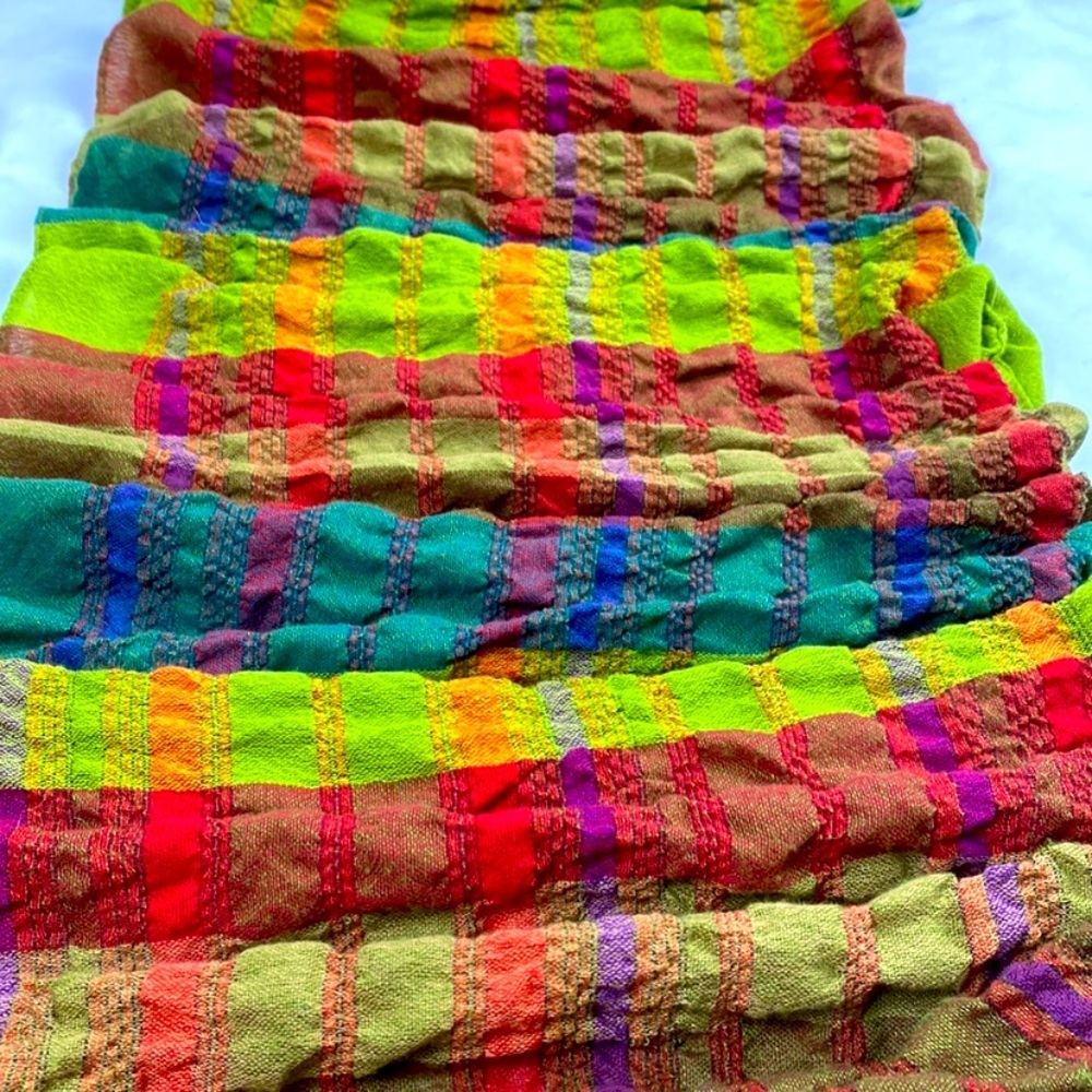 Double sided seersuckers acrylic scarf with gathers